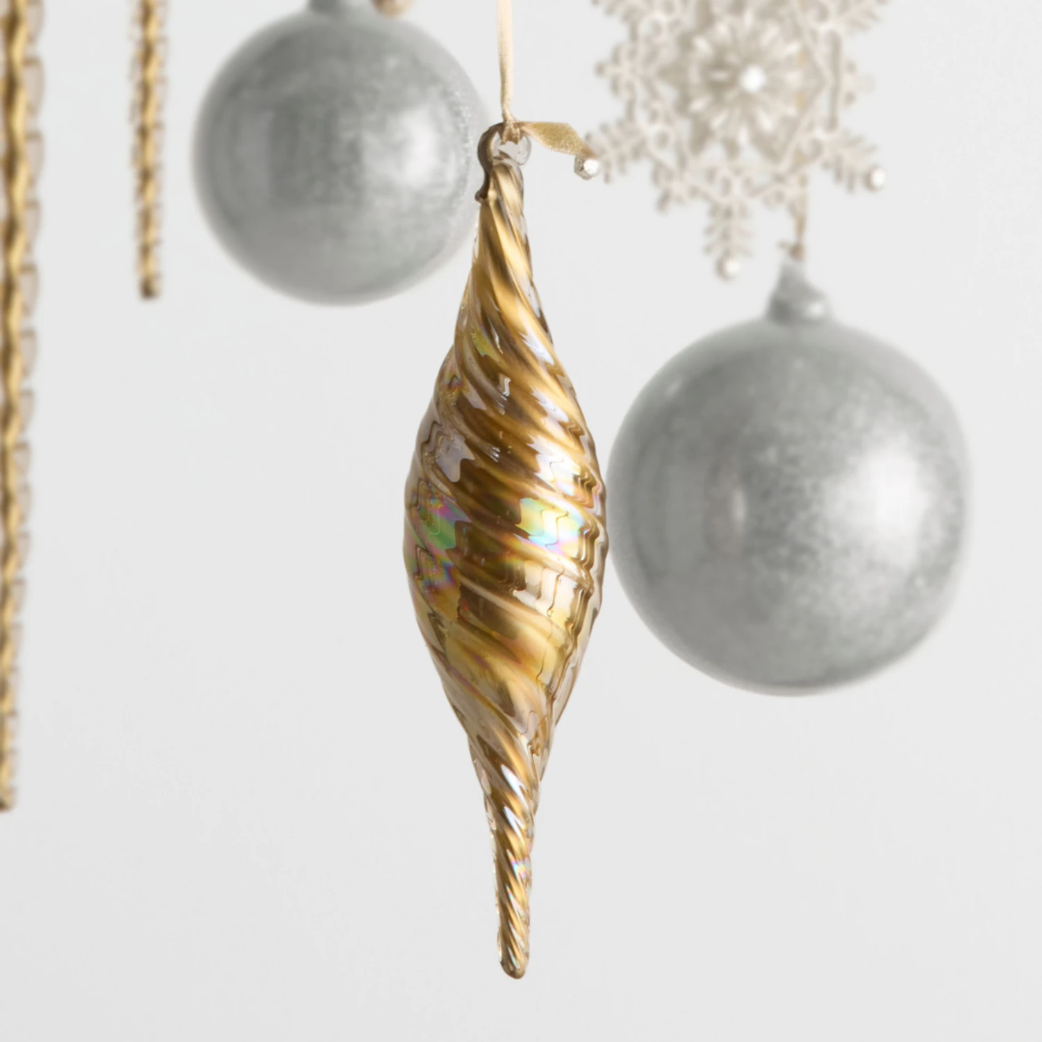 Raz 9.75" Large Gold Finial Glass Christmas Ornament 4524635 3 Raz 9.75" Large Gold Finial Glass Christmas Ornament 4524635