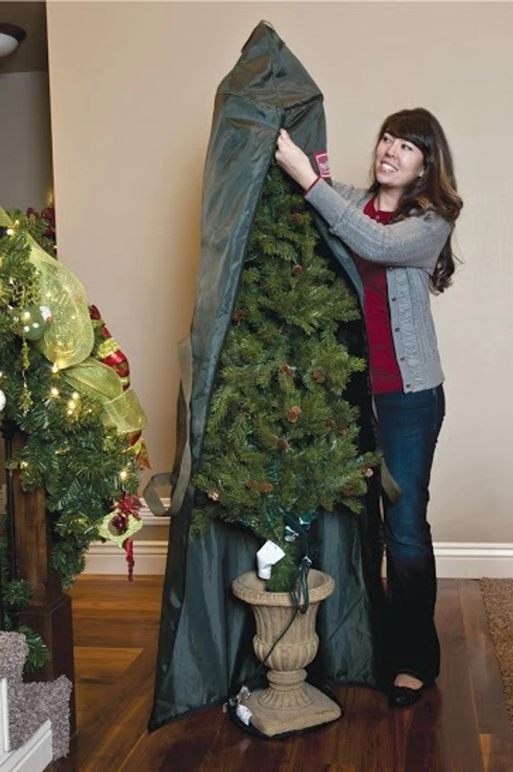 Treekeeper 4-6' Foyer Christmas Tree Storage Bag TK-10290 4 Treekeeper 4-6' Foyer Christmas Tree Storage Bag TK-10290 - Image 2
